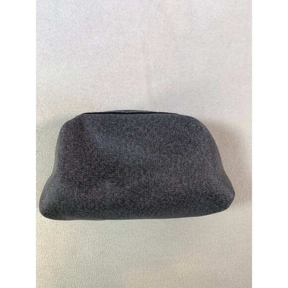 2015 TUMI Delta Amenity Kit bag zip up - Picture 6 of 8